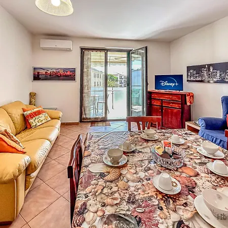 Appartement - Beaches 250m - Train Station 1 Min - Air Conditioning - Wifi Celle Ligure