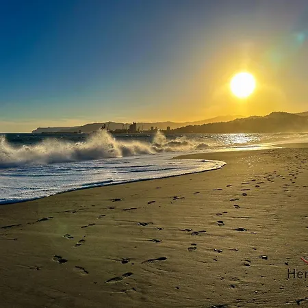 - Beaches 250m - Train Station 1 Min - Air Conditioning - Wifi Челле-Лигуре