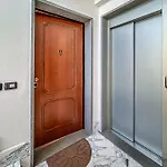 - Beaches 250m - Train Station 1 Min - Air Conditioning - Wifi