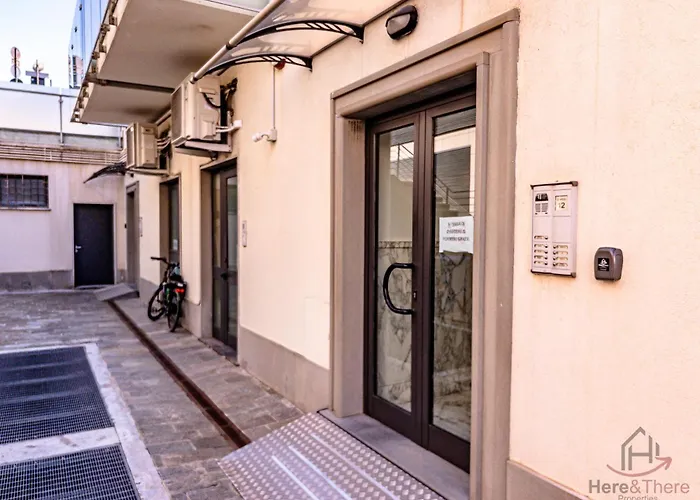 - Beaches 250m - Train Station 1 Min - Air Conditioning - Wifi 아파트 *